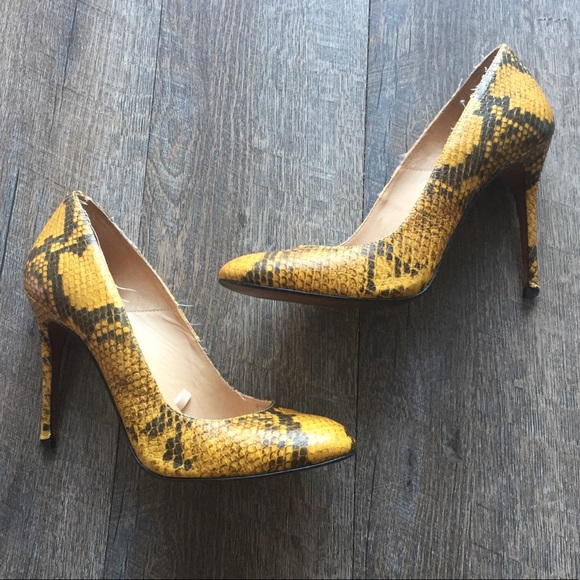 zara snakeskin pumps